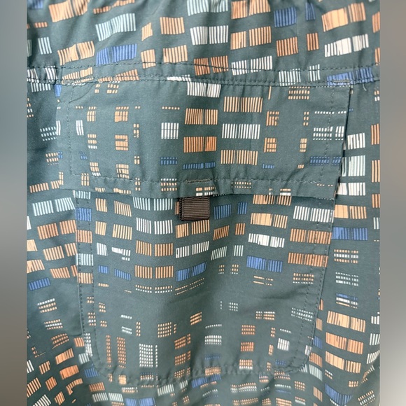 prAna - Men's Patterned Performance Shorts - Picture 3 of 4